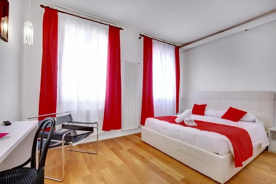 Apartmán Fenix La Boheme Benátky 0*,